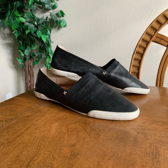 Frye Shoes - Frye Melanie Slip-On Sneaker (Black)